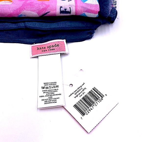 ‼️SOLD‼️ Kate Spade Rooftop Scene Oblong Scarf - Picture 3 of 5